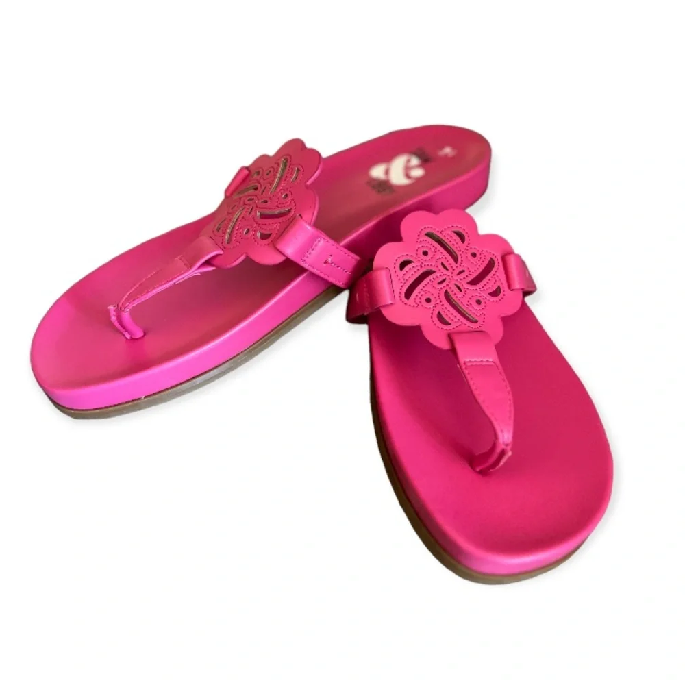 Sam & Libby Women's Alexandra Thong Footbed Sandal - Picture 2 of 9